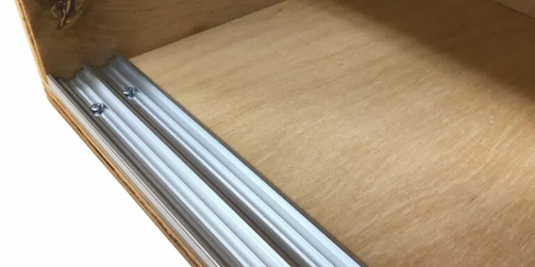 12mm厚の板が引き戸になるレール「アトムダイレクトショップ」